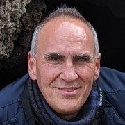 jonaumaes