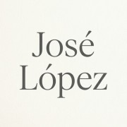 José López