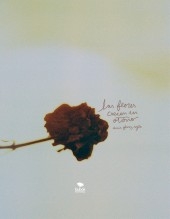 las flores crecen en otoño